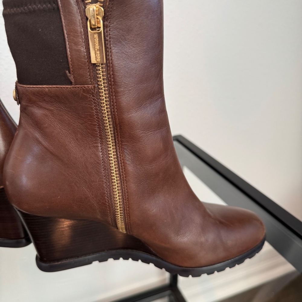 MICHAEL KORS Aileen Brown LeatherWedge Bootie Size 8 - Picture 10 of 15